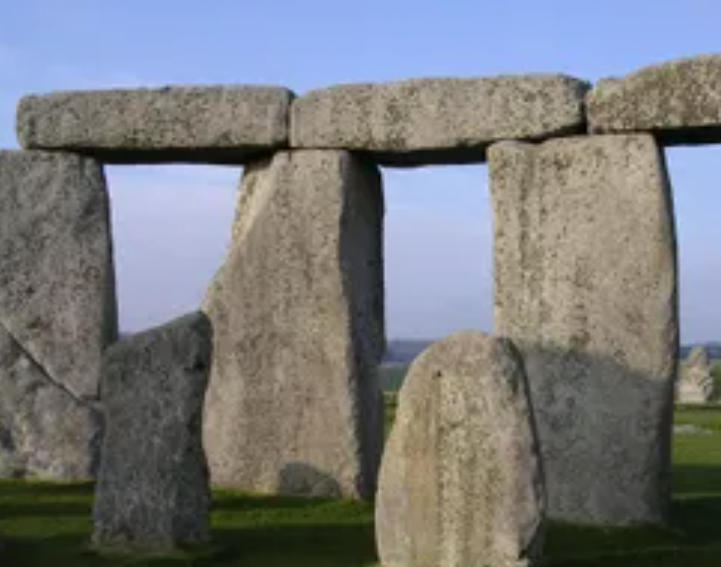 How Stonehenge Was Possibly Constructed by Hand